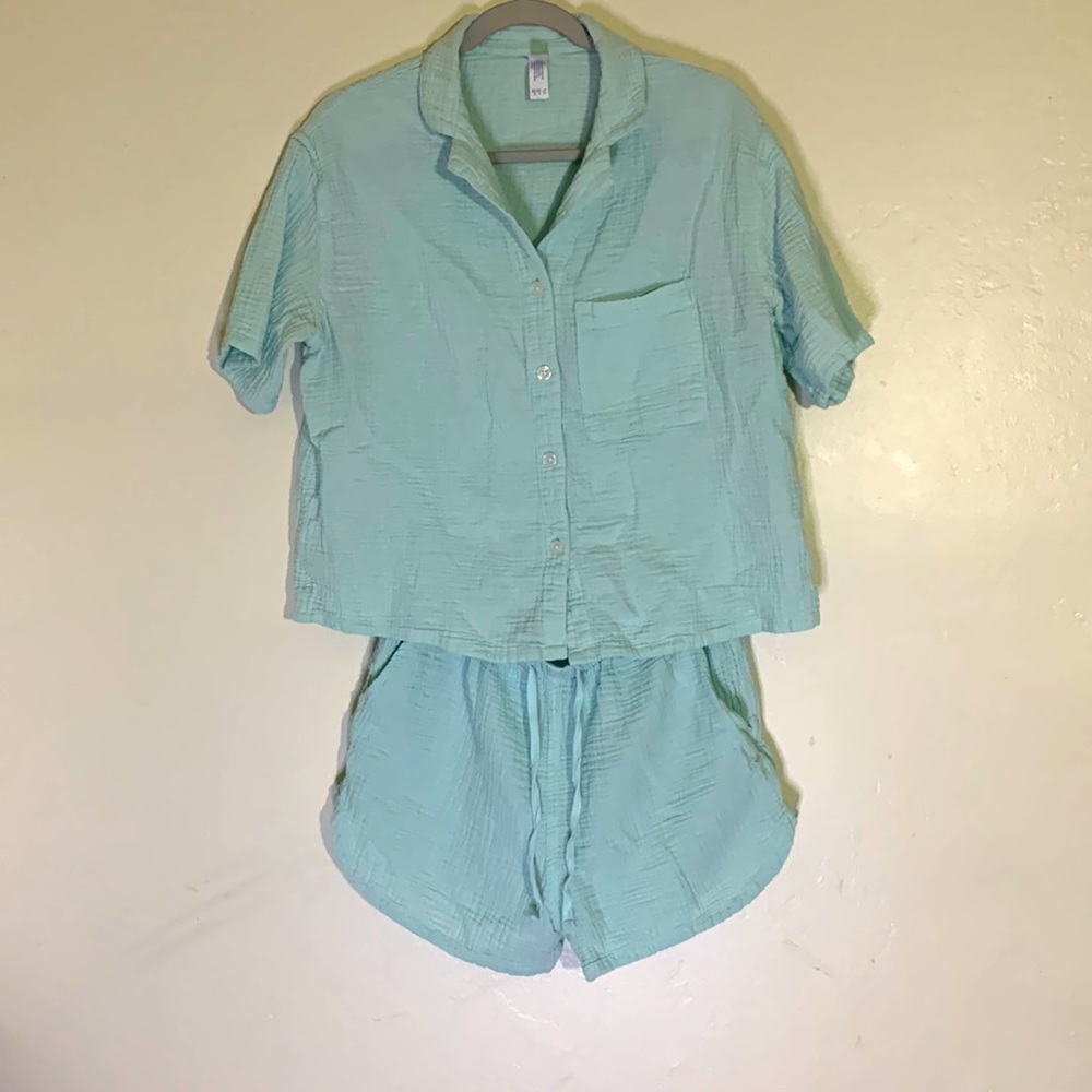Two Piece set